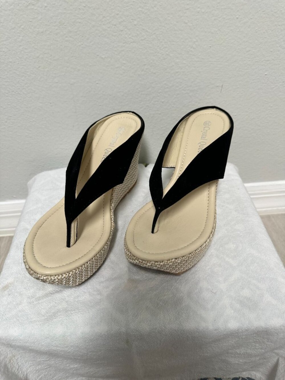 Crystal Queen Black Velvet Wedge Thong Sandals Size 8